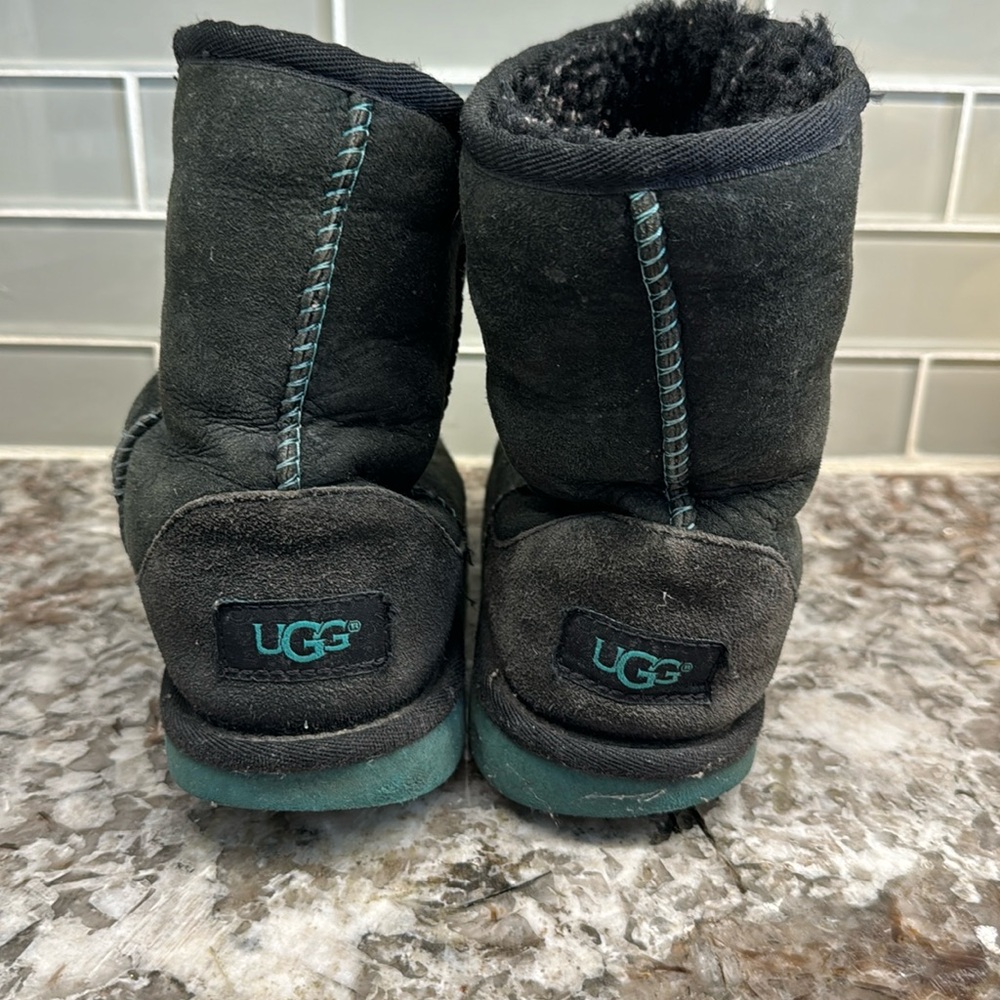 Ugg black boots kids 2
